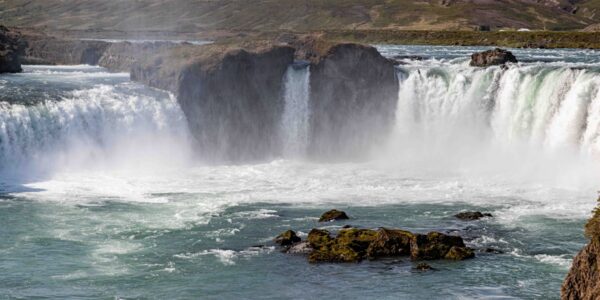 Photo Majestic Waterfall